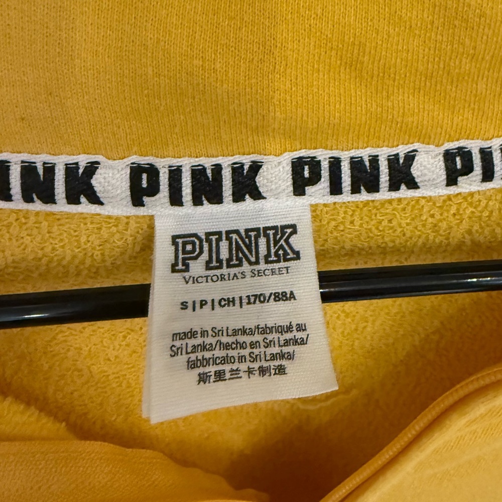 Victoria's Secret Yellow and Black Zip-Up Sweater size small - Picture 3 of 3